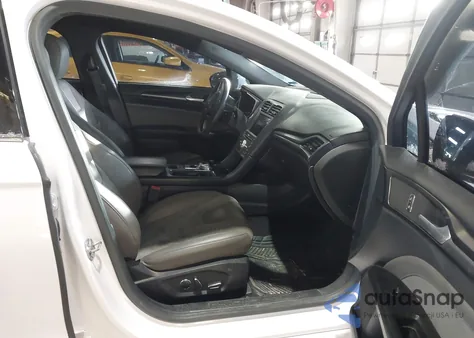 2017 Ford Fusion Sport z USA, uszkodzony, nr VIN 3FA6P0VP0HR170405